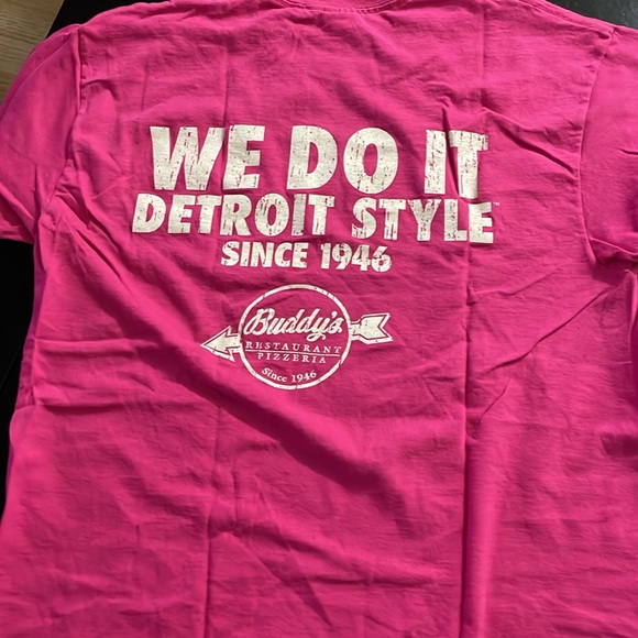 Buddy’s Pizzeria DETROIT PINK Short Sleeve Staff T-Shirt Unisex Medium - Picture 6 of 7